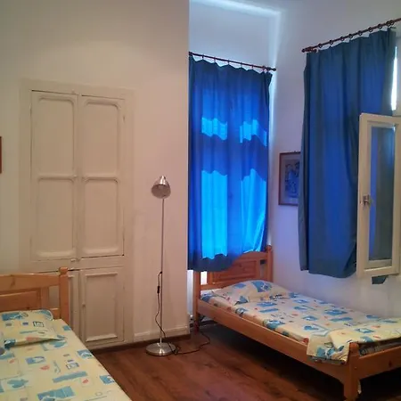 Hostel Old House