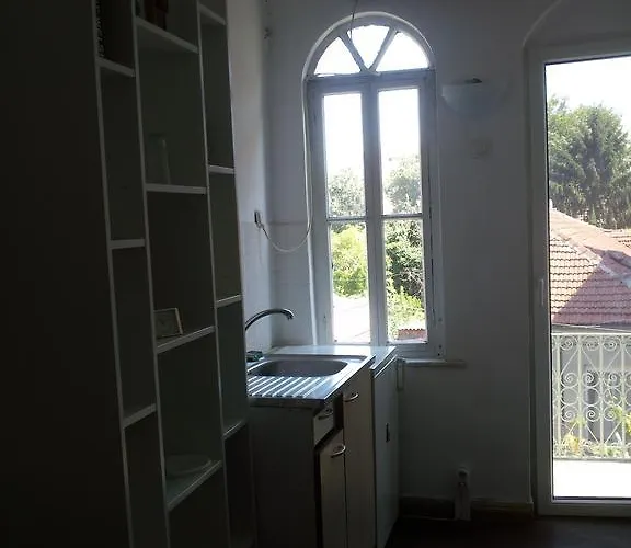 Hostel Old House Burgas City